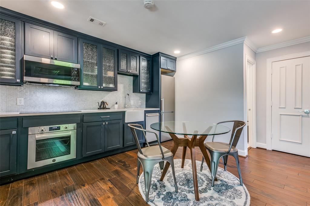 E M Thomas - Residential