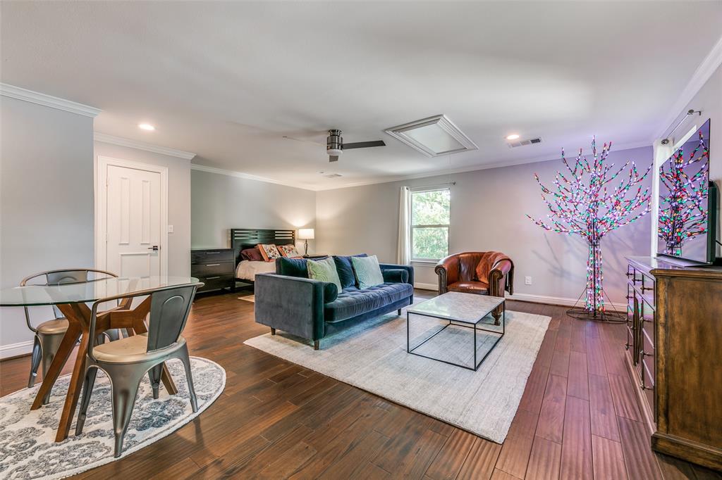 E M Thomas - Residential