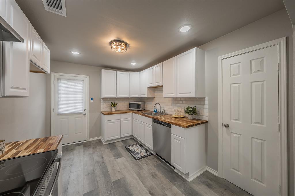 Cedar Crest Village 01 - Residential