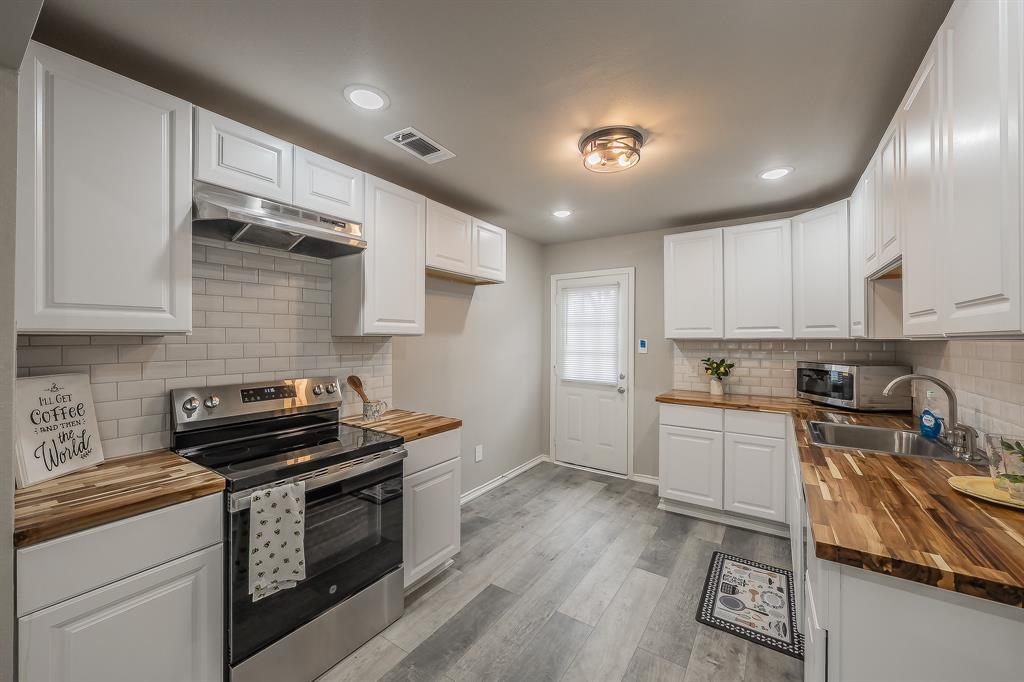 Cedar Crest Village 01 - Residential