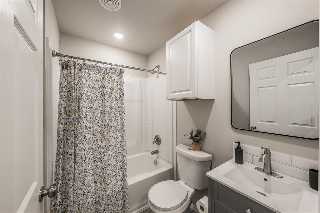 Cedar Crest Village 01 - Residential