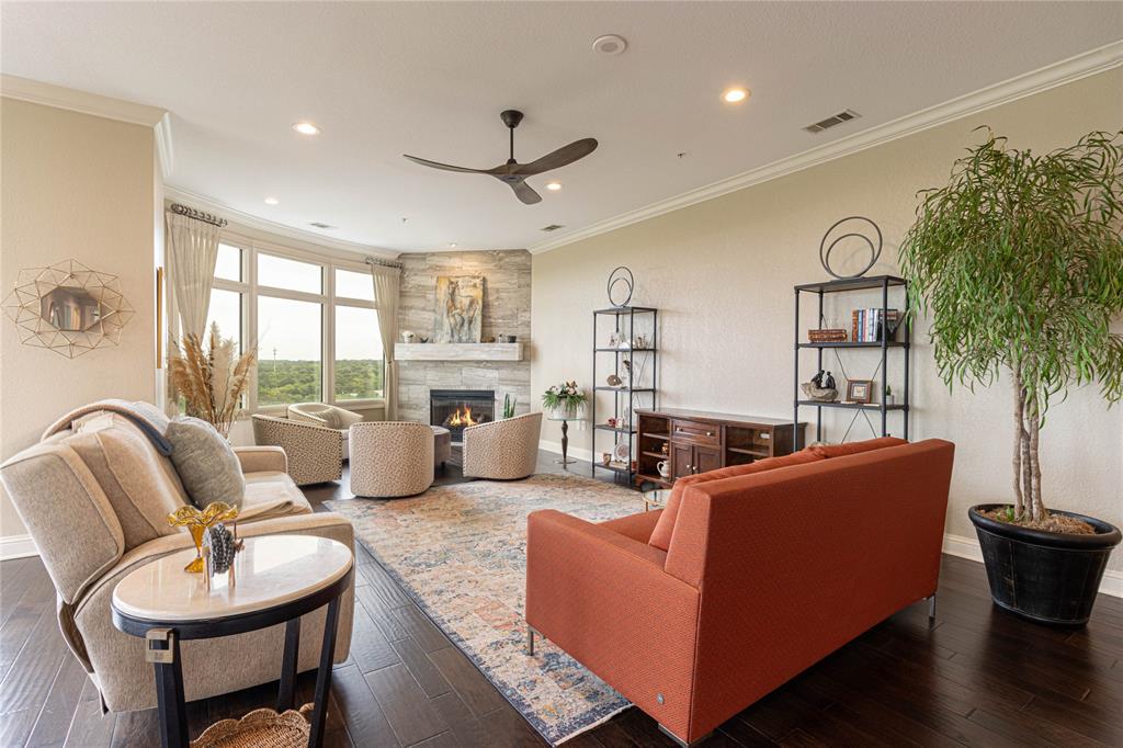 2801 Wexford Drive 905