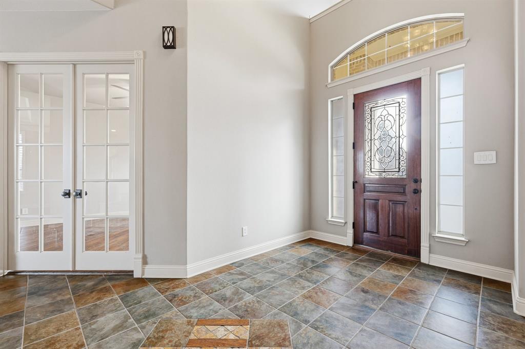 2201 Mockingbird Lane