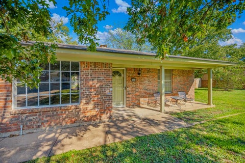 Tiny photo for 1703 Lamar Street, Mineral Wells, TX 76067 (MLS # 21418603)