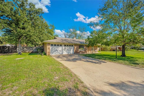 Tiny photo for 1703 Lamar Street, Mineral Wells, TX 76067 (MLS # 21418603)