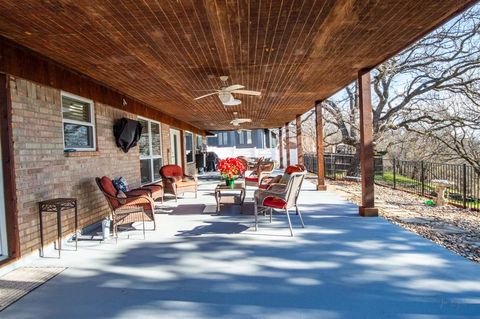 A home in Mineral Wells