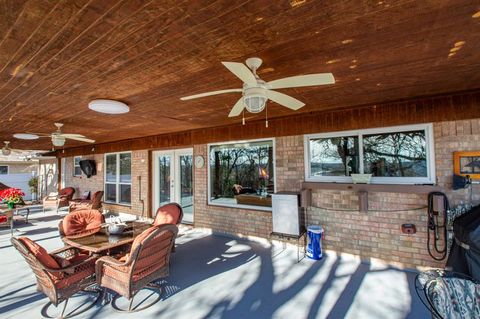 A home in Mineral Wells