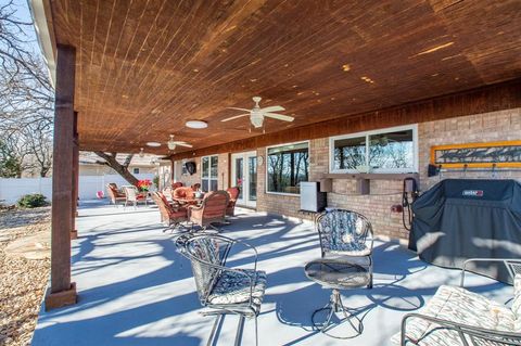 A home in Mineral Wells