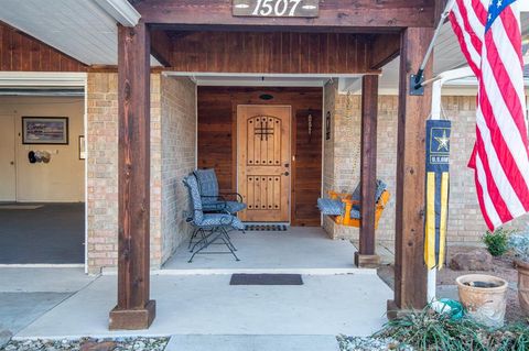 A home in Mineral Wells