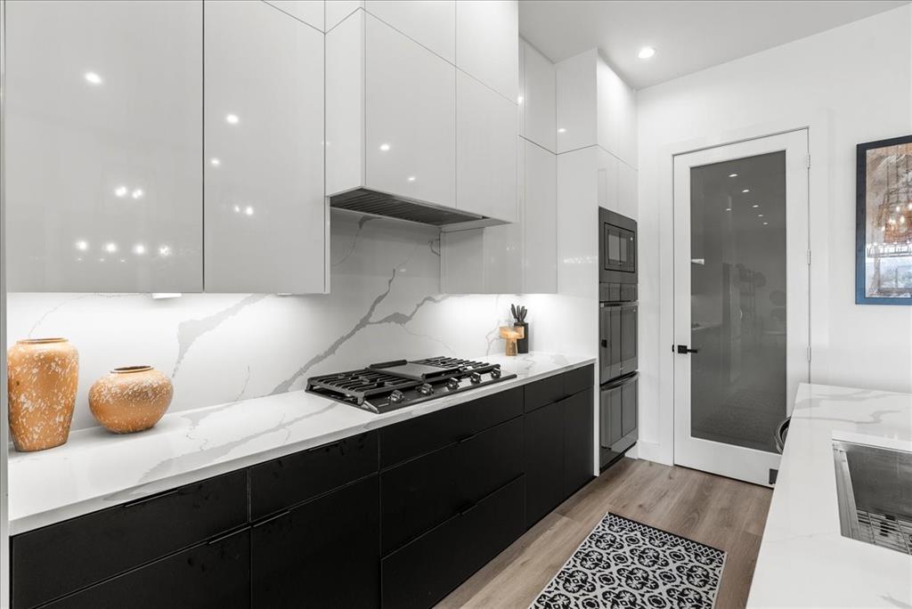 Clifton Place #2 - Residential