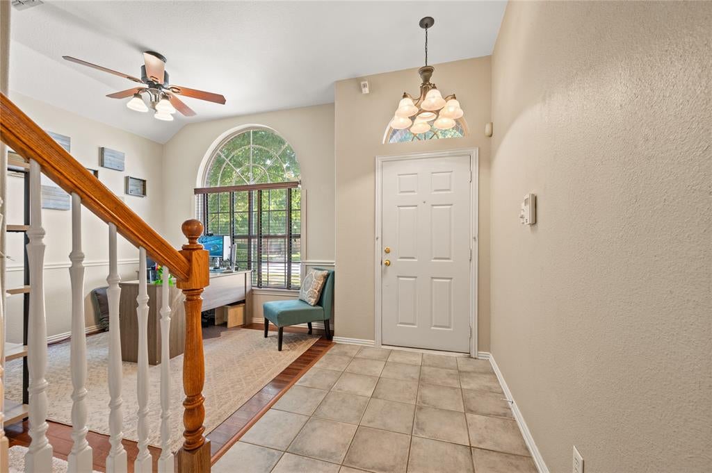 2212 Pinto Lane