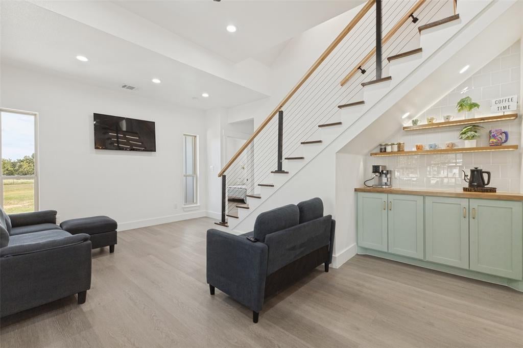 357 Private Road 7782
