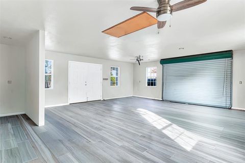 Tiny photo for 152 Valley View Court, Willow Park, TX 76087 (MLS # 21104729)