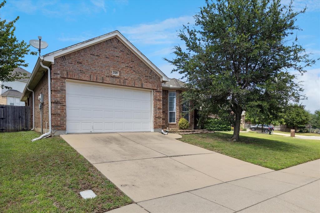 2329 Moccassin Lane