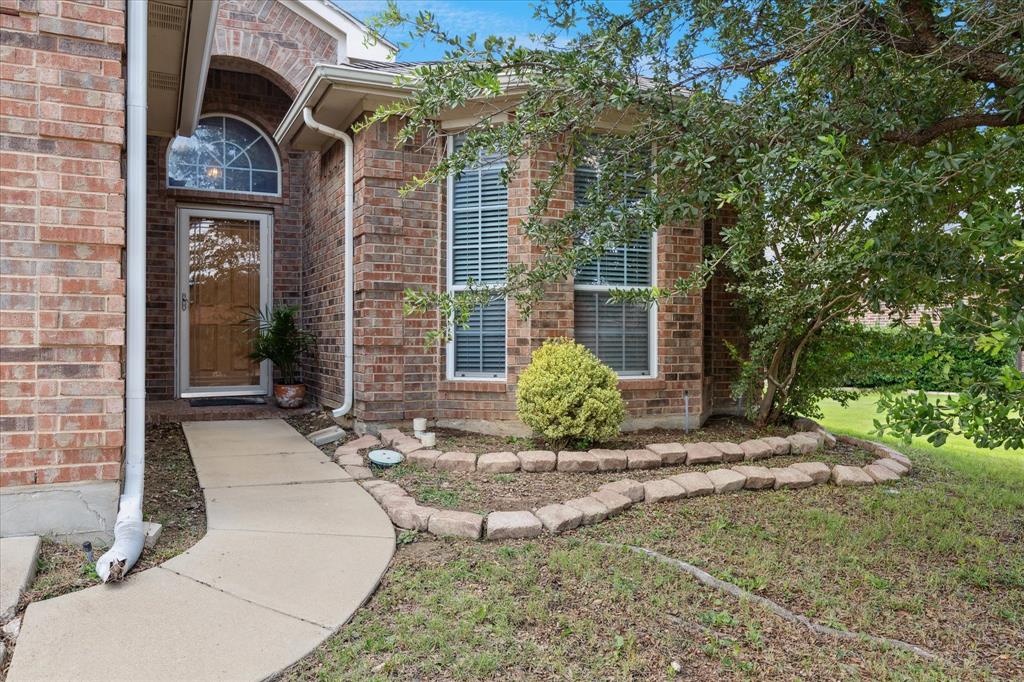2329 Moccassin Lane