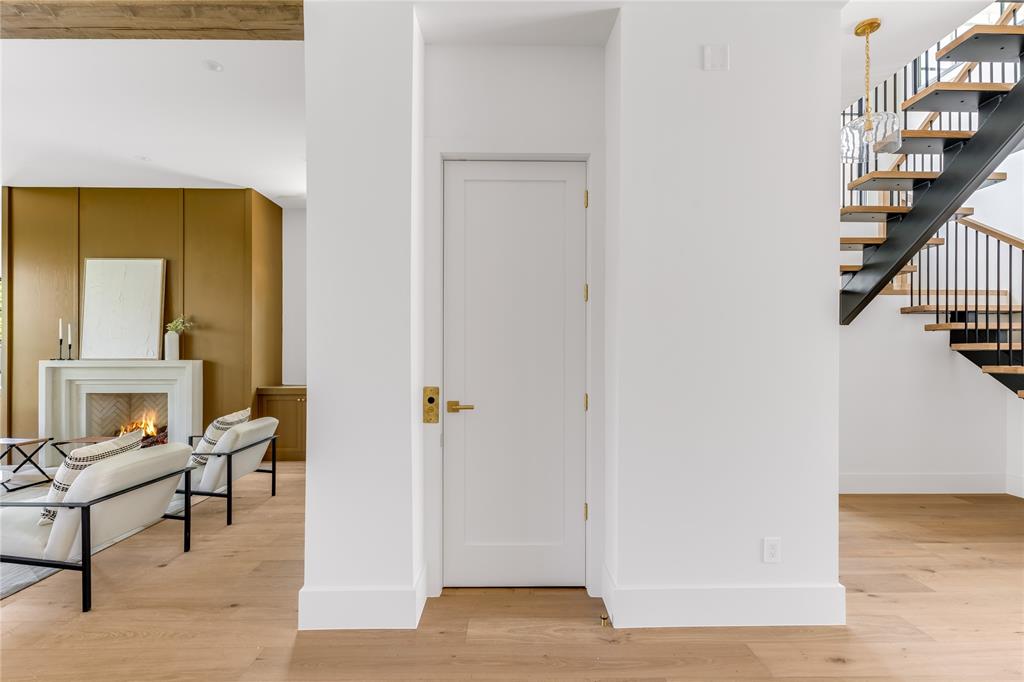 Bob-O-Links Downs - Residential