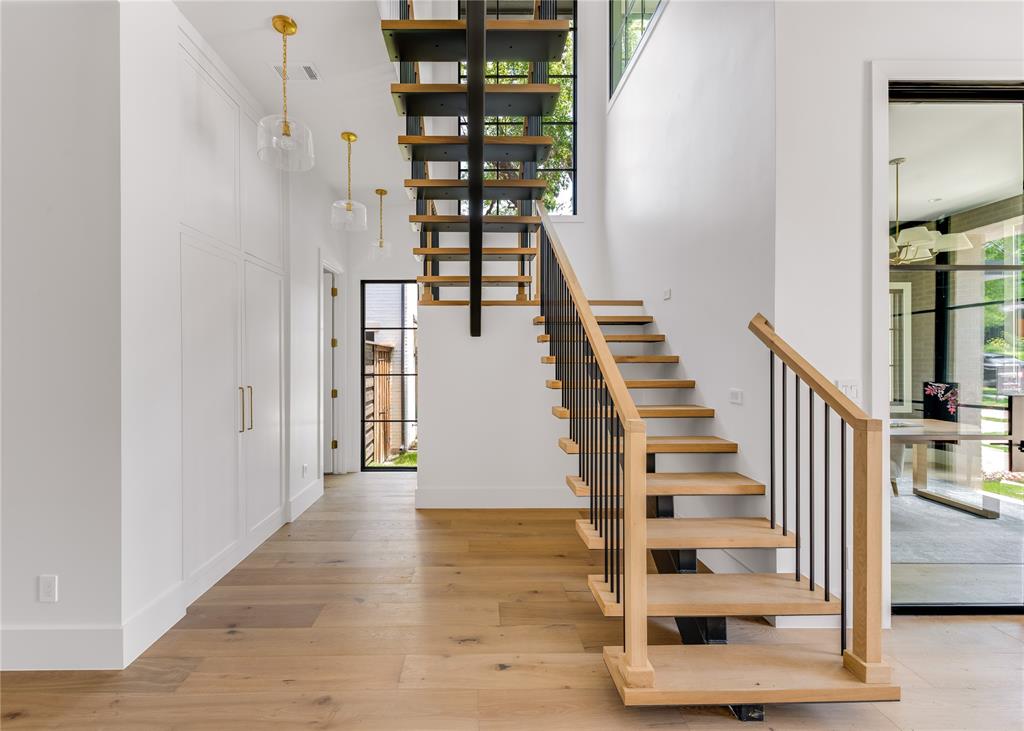 Bob-O-Links Downs - Residential