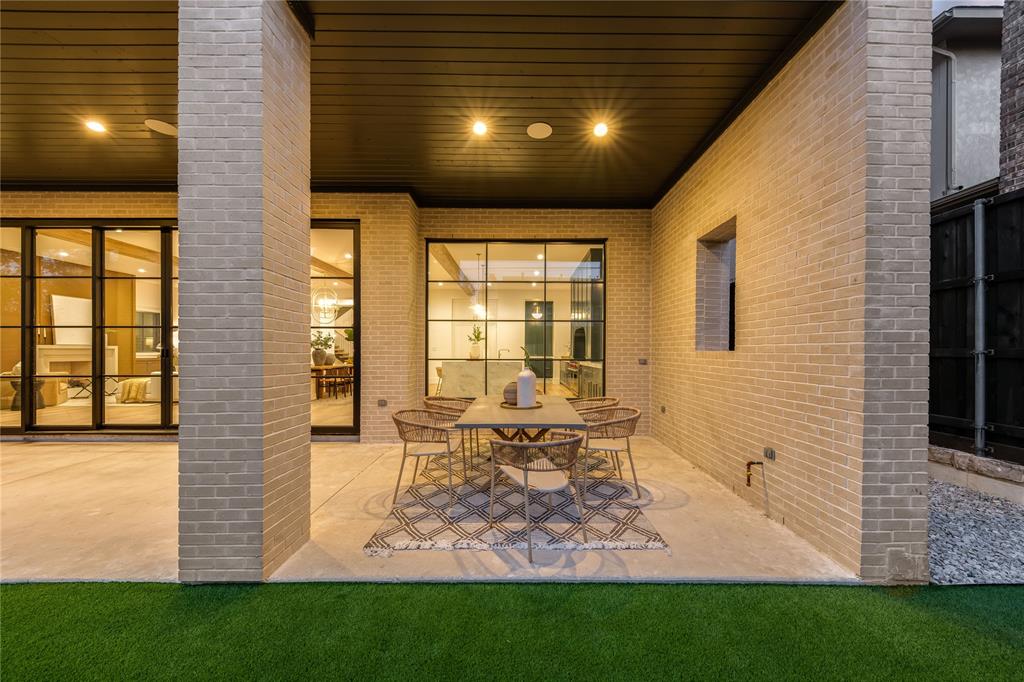 Bob-O-Links Downs - Residential