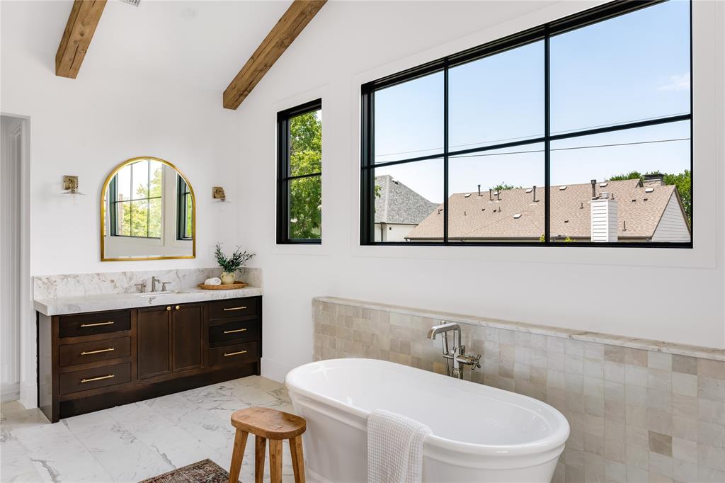 Bob-O-Links Downs - Residential