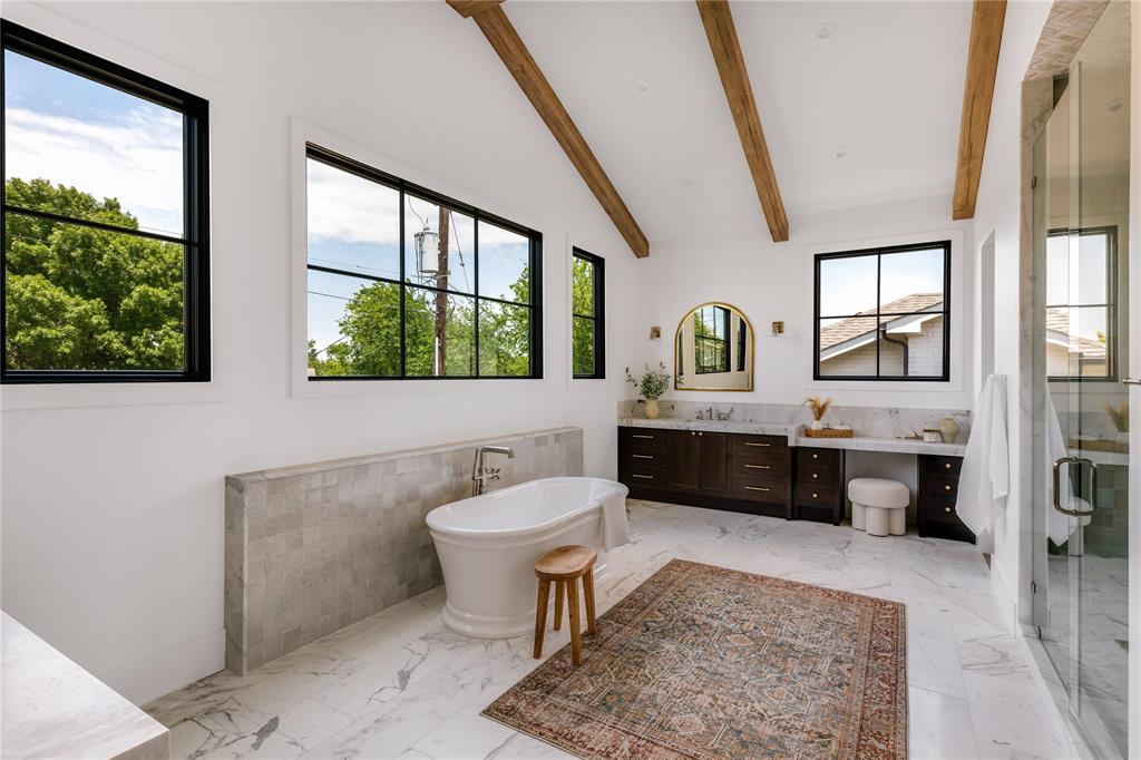 Bob-O-Links Downs - Residential