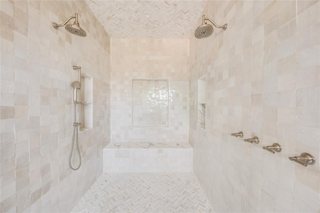 Bob-O-Links Downs - Residential