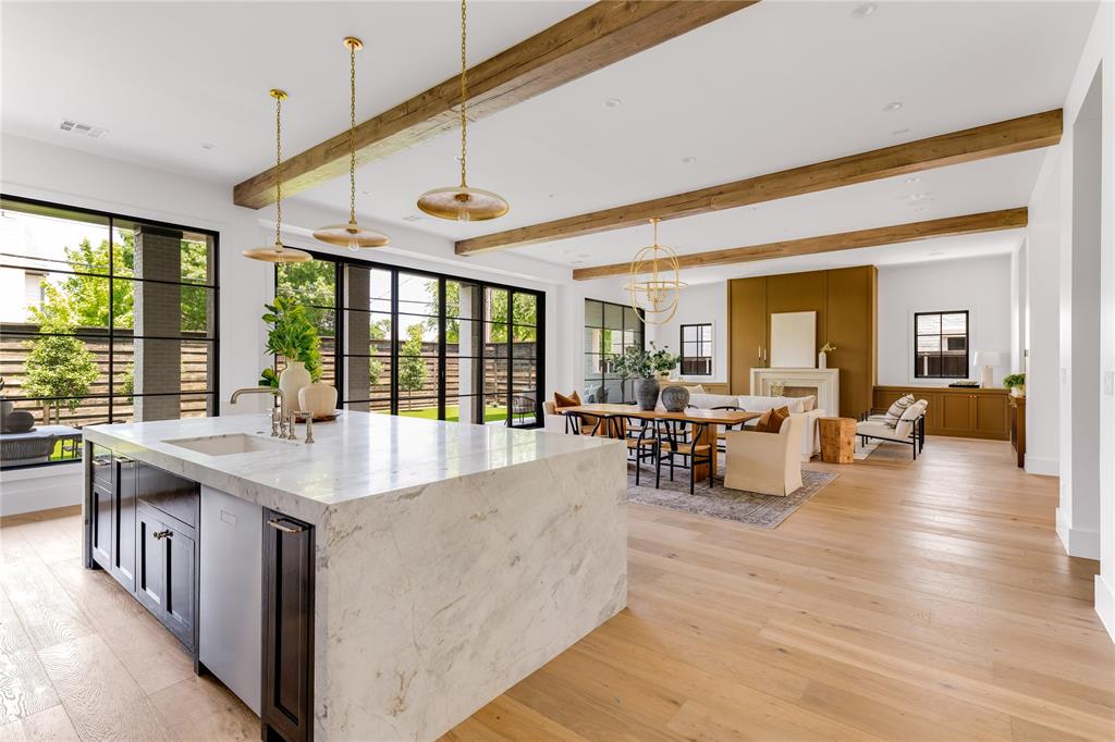 Bob-O-Links Downs - Residential