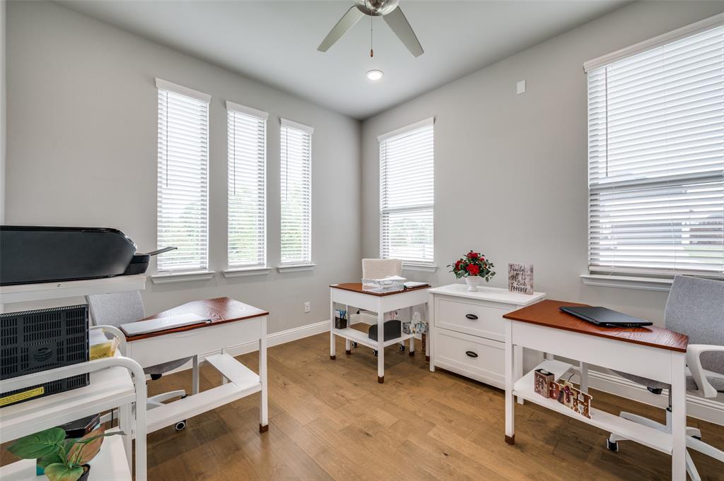 9767 Maple Hill Lane