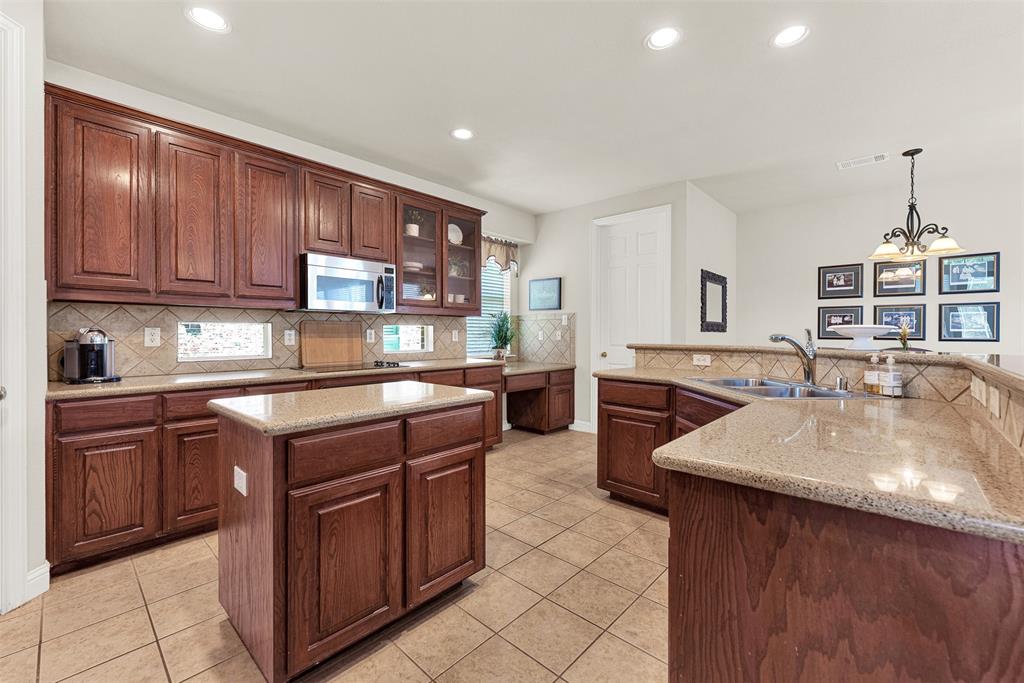 7105 TEAL CREST Drive