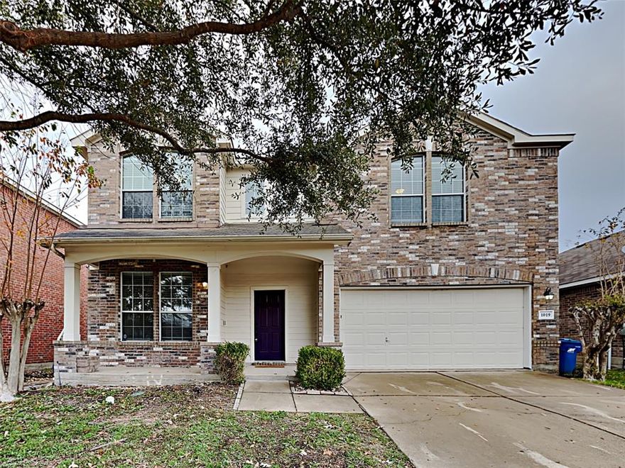 $500 off the first month rent! $2200 for a 2-year lease term! Step into this enchanting 2350 square foot single-family home located in the serene city of Forney, TX. Boasting 4 generously proportioned bedrooms and 2.5 opulent bathrooms, this abode is a haven of comfort and luxury. Its timeless architecture seamlessly blends with modern elegance, creating a unique charm that sets this property apart. Nestled at 1019 Mule Deer Rd, the house resides in a tranquil neighborhood that harmonizes peace with quick access to the citys bustling life. The property is encircled by a plethora of top-notch schools, augmenting the location's desirability factor. Every inch of this home exudes a welcoming vibe, making it an ideal sanctuary for your family and a perfect setting for creating countless cherished memories. This property's irresistible allure is complemented by a deposit-free renting experience and a beneficial Resident Benefits Package. Welcome to your new home!

This property is eligible for deposit alternative coverage in lieu of a security deposit. For information and enrollment, please contact our leasing team and enjoy a deposit-free renting experience.

Specialized Property Management residents are enrolled in the Resident Benefits Package (RBP) for $42.00-month which includes tenant legal liability insurance, HVAC air filter delivery (for applicable properties), credit reporting, renter rewards program, and much more!