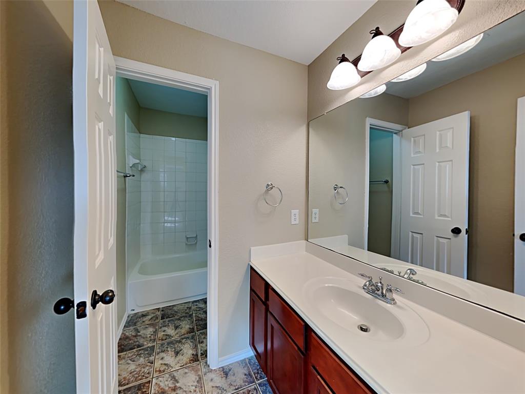 Travis Ranch Ph 3a - Residential Lease