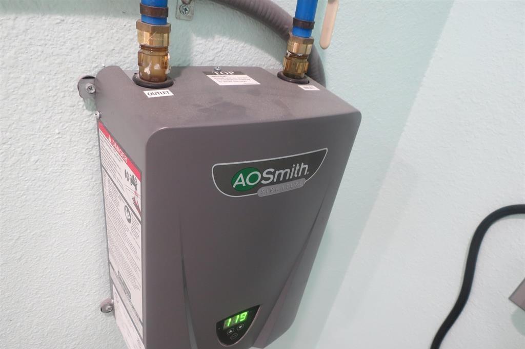 MINEOLa townsites - Commercial Sale