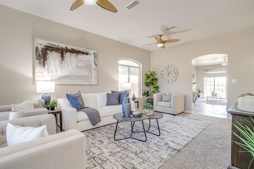 Photo for 601 SW Rand Drive, Burleson, TX 76028 (MLS # 21099334)