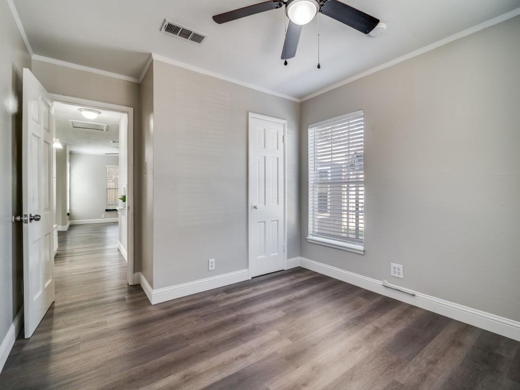 El Tivoli Place - Residential