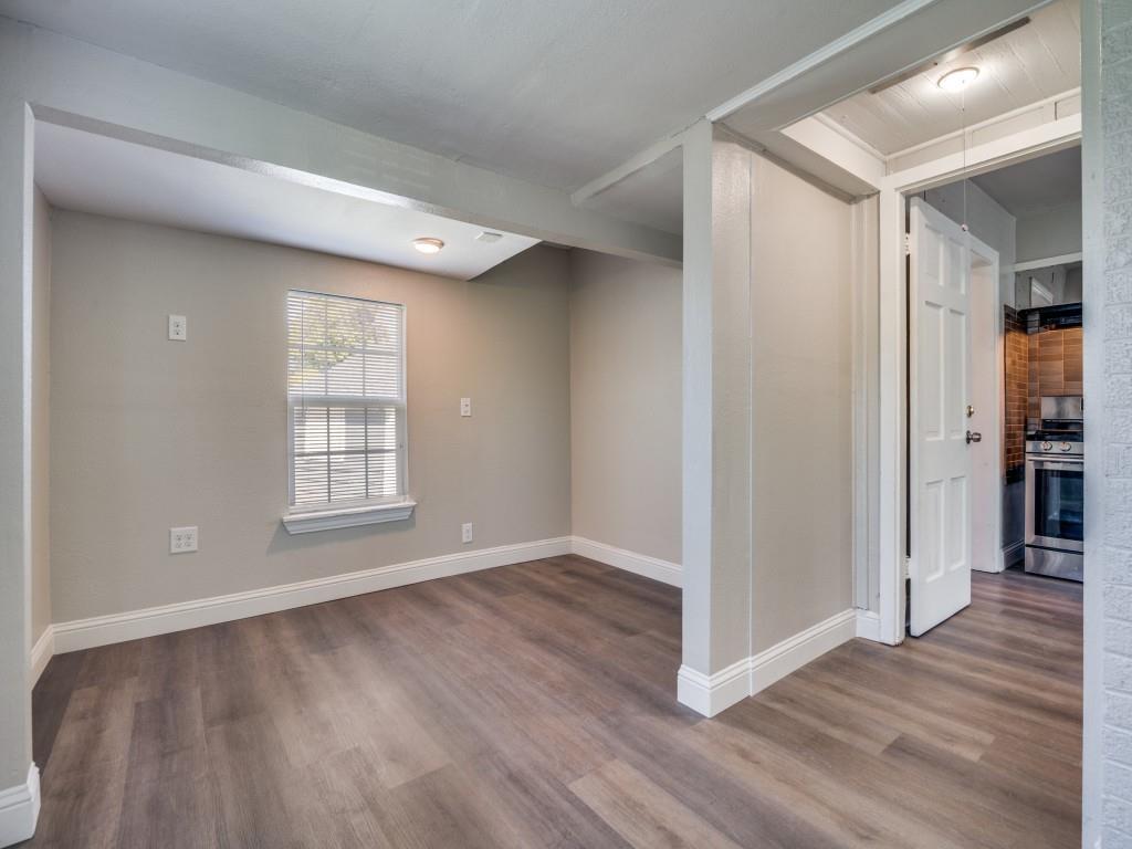 El Tivoli Place - Residential