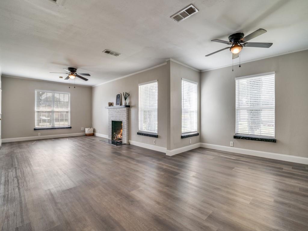 El Tivoli Place - Residential