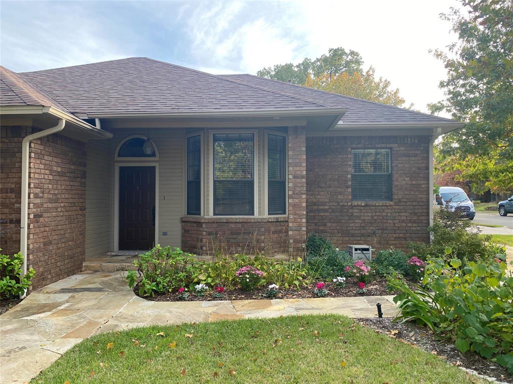 East Oaks ADDN PH 1 BLK C LOT 1 - Residential