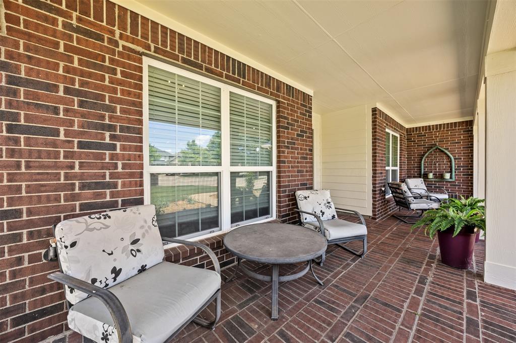 705 Eagle Court