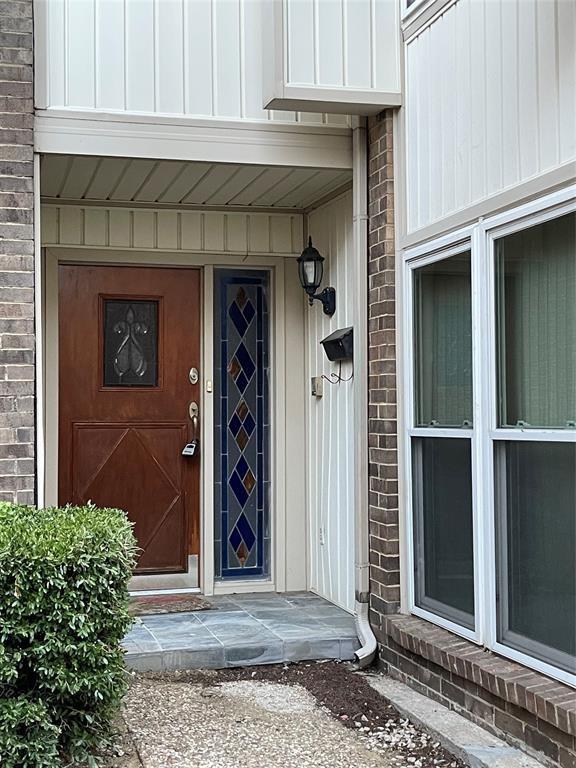 2976 Buttonwood Drive