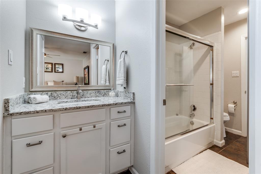 Avondale Oaks Condos - Residential