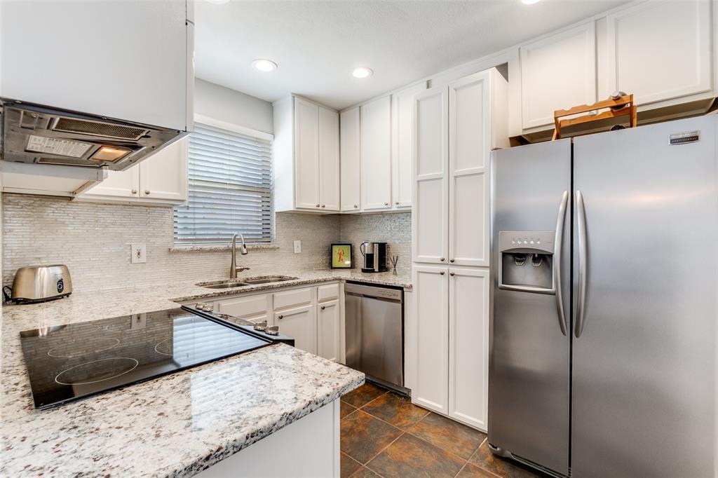 Avondale Oaks Condos - Residential