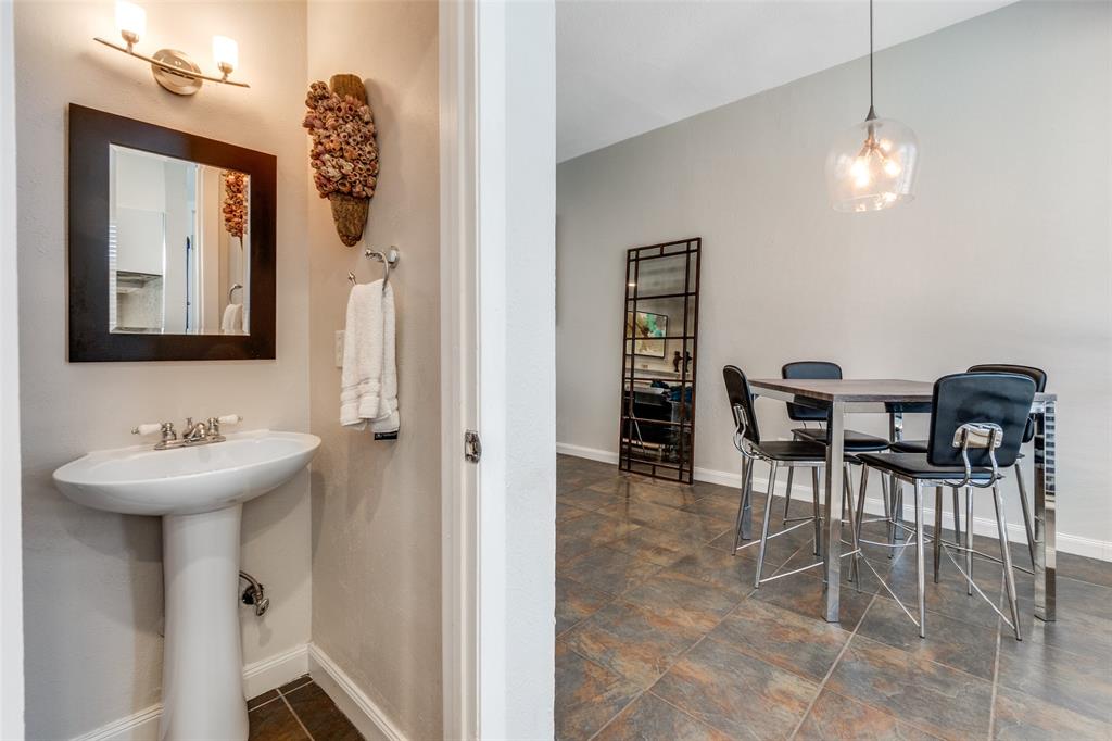 Avondale Oaks Condos - Residential