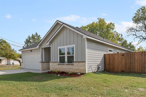 1522 Harris Street Gainesville TX 76240