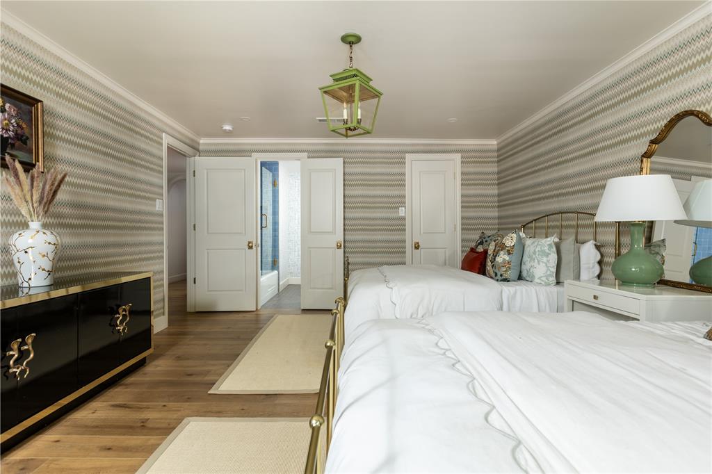 Surrey Square - Residential