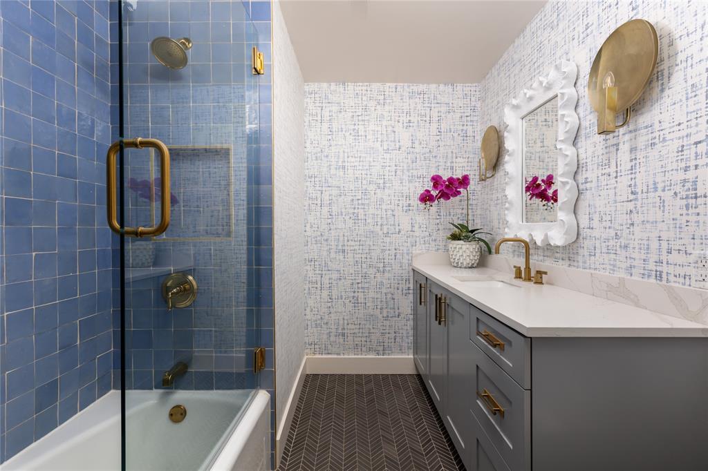 Surrey Square - Residential