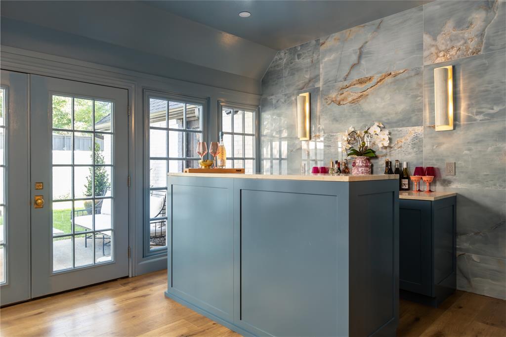 Surrey Square - Residential