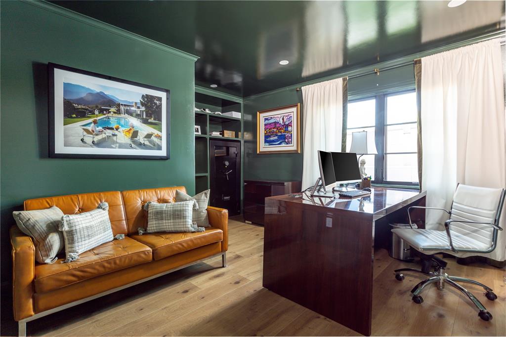 Surrey Square - Residential