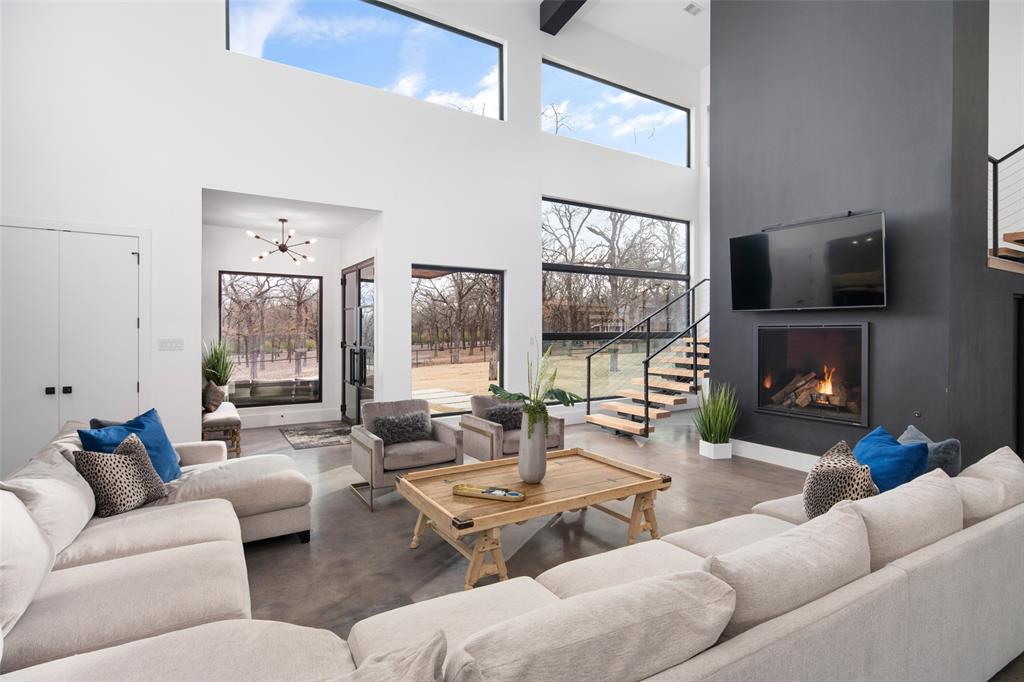 Country Club Estates 1 - Residential