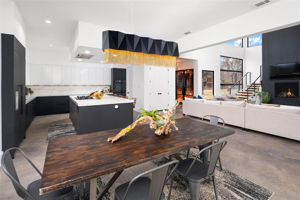 Country Club Estates 1 - Residential