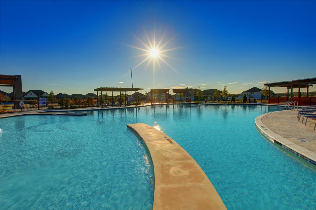 Creekshaw - Residential