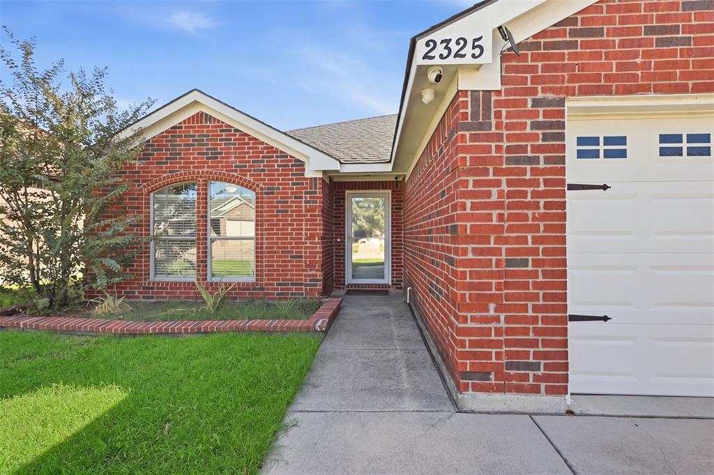 2325 Wakecrest Drive